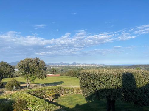 Maison de vacances-vue mer-piscine -tennis