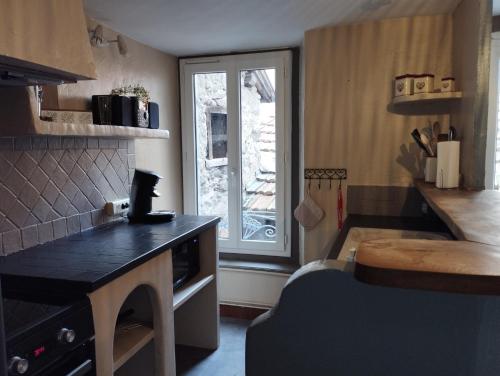 Maison de village dans une rue calme