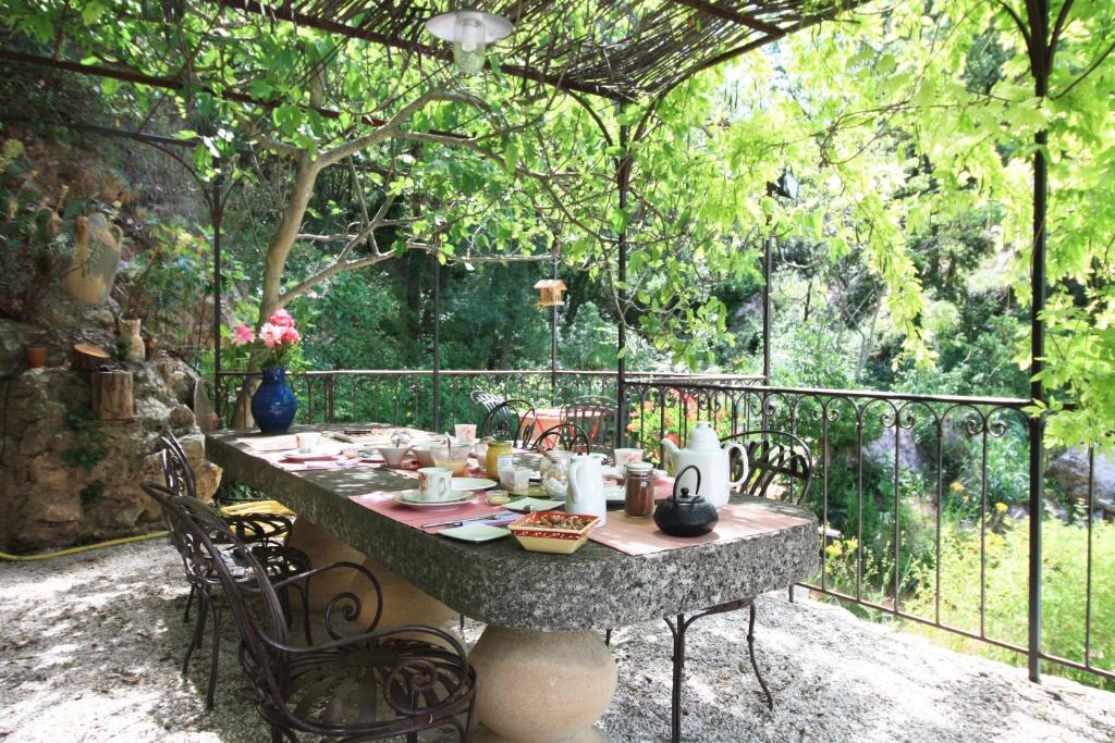 Maison de ville 10 p. centre Buis les Baronnies 26170 Buis-les-Baronnies