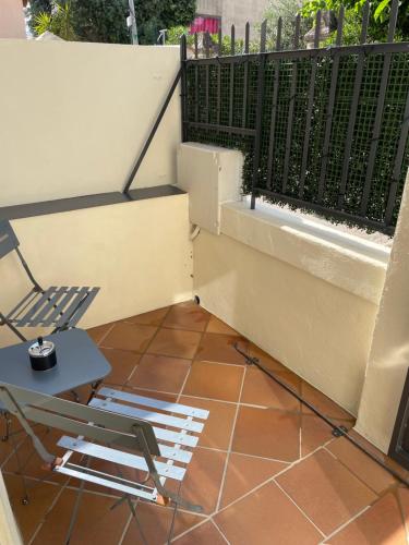 Maison de ville a 5 min à pied de la tour Luma