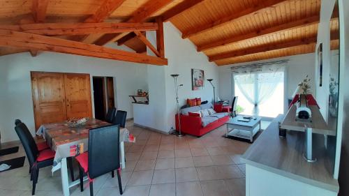 Maison de ville au calme, de plain pied, 2 chambre
