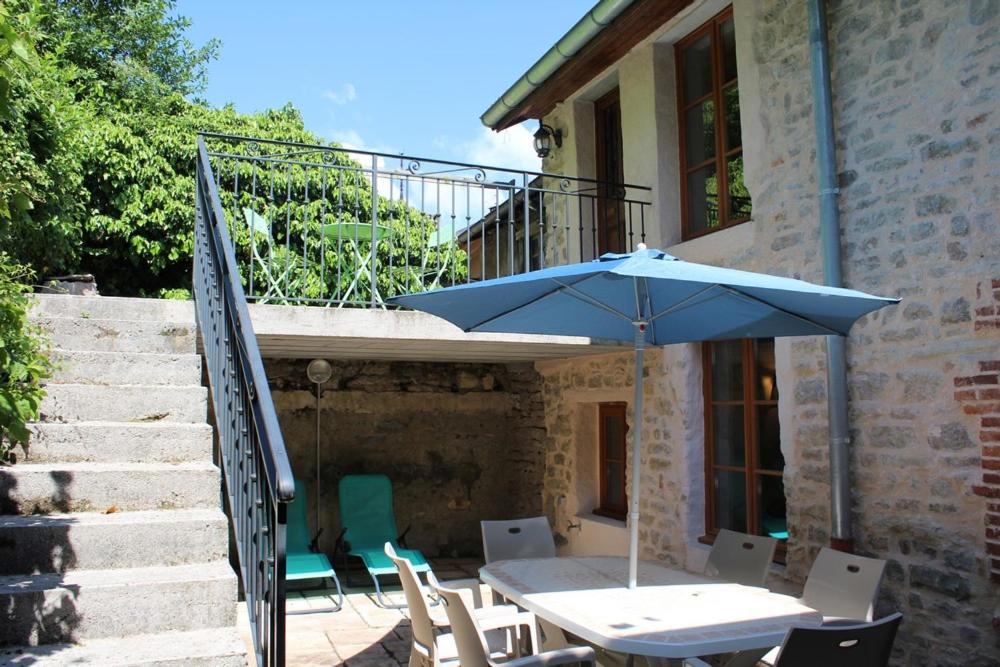 Maison de ville avec 3 chambres et grand terrain 37600 Loches