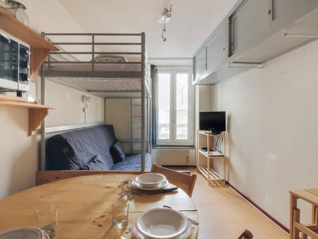 Maison de ville avec terrasse et jardin
