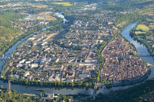 Maison de ville dans le centre historique de Cahors - Cosy townhouse in the historical center of Cahors