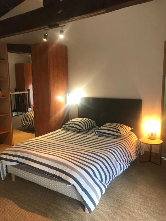 Maison de vacances Maison de ville #toutfaireapied #proche gare 40 Rue de Bellefonds 16100 Cognac