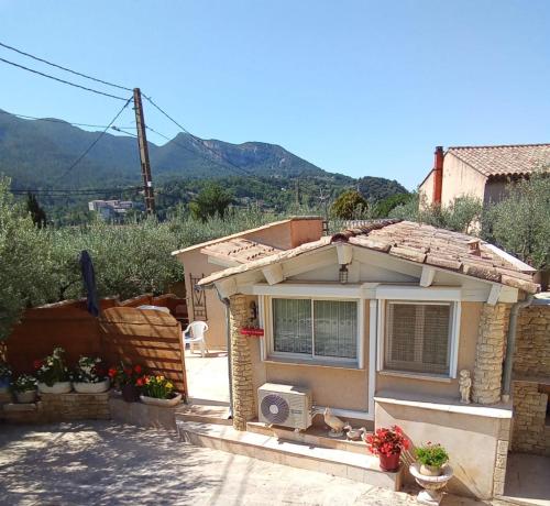 Maison des Clos
