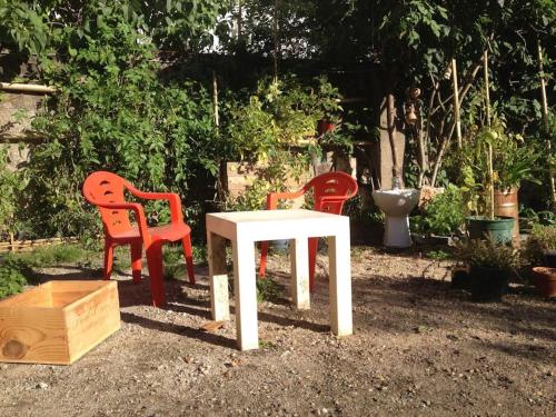 Maison douce et atypique avec son jardin à Tours