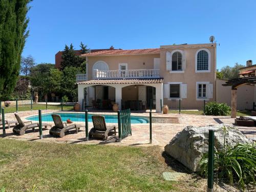 Maison du bonheur st laurent du var