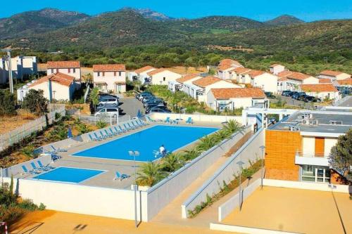 Maison duplex 2 chambres, avec jardin, 800m plage