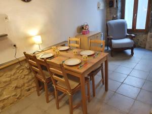 Maison en cœur d'Hérault, 25min des plages, wifi linge inclus