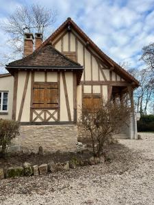 Maison en pleine forêt à 10min de Reims