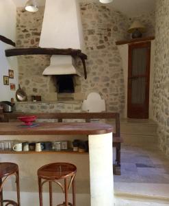 Maison en pleine garrigue sauvage