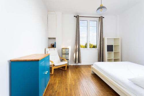 Maison familiale au calme avec beau jardin arboré