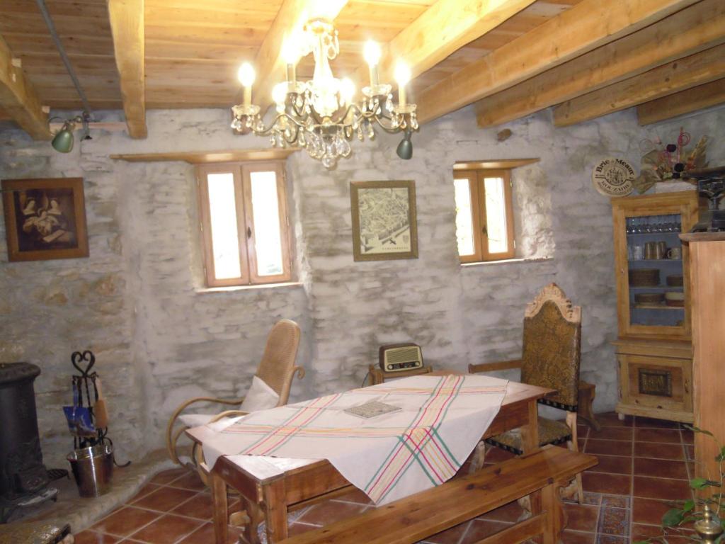Maison familiale au centre de Loudenvielle 65510 Loudenvielle