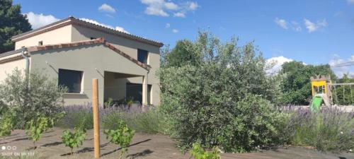 Maison familiale climatisée en vallée de la Drôme