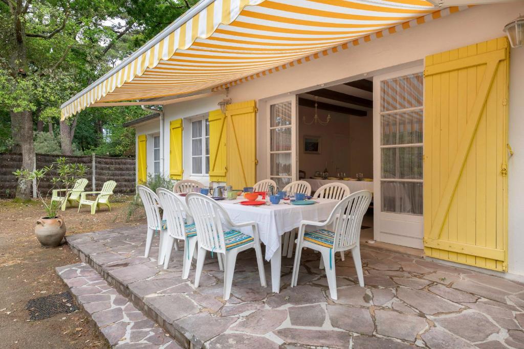 Maison familiale dans les pins a 300 m de la Plage des Bouleaux, 13, 44250 Saint-Brévin-les-Pins