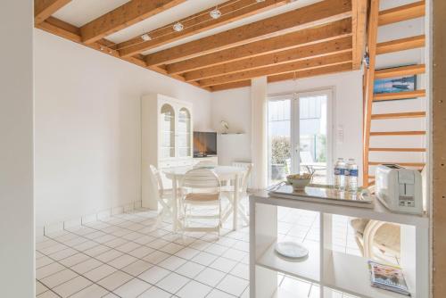 Maison fonctionnelle avec terrasse proche mer