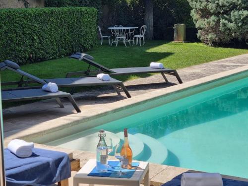 Maison Fontvieille, 8 pièces, 12 personnes - FR-1-599-41