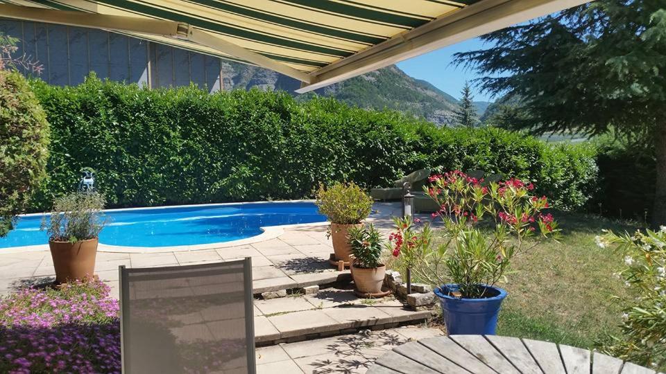 Maison gai séjour à Bellac 87300 Bellac