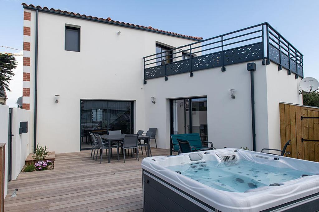Maison Graveson, 7 pièces, 12 personnes - FR-1-599-11 13690 Graveson