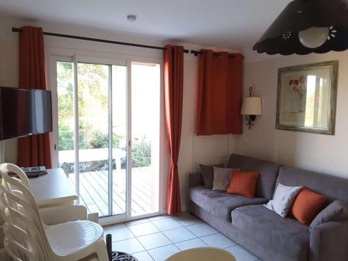 Maison Grospierres, 2 pièces, 5 personnes - FR-1-382-86