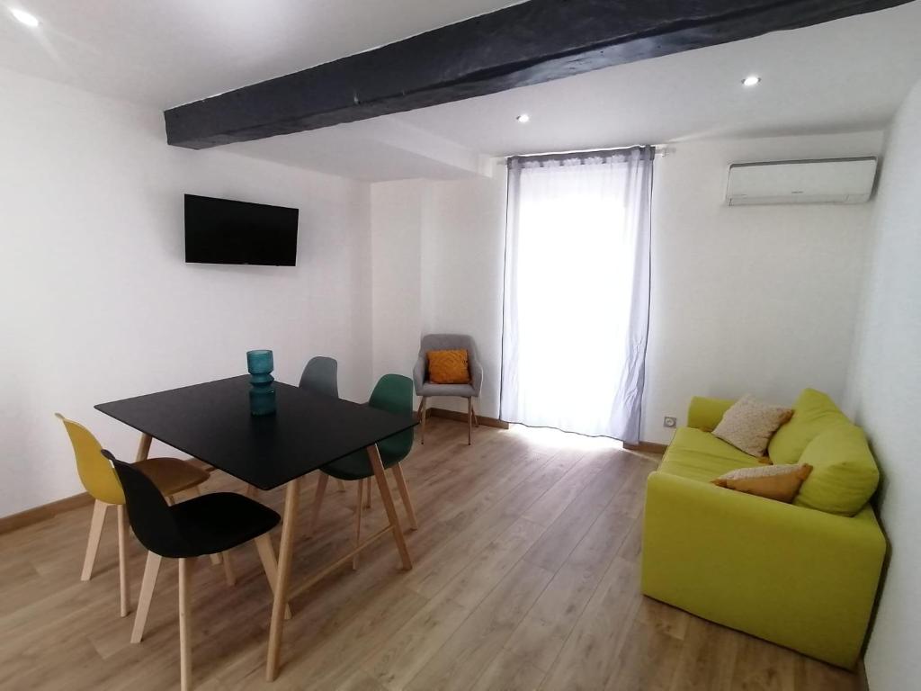 Maison Grospierres, 3 pièces, 6 personnes - FR-1-382-119