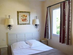 Maison Grospierres, 3 pièces, 6 personnes - FR-1-382-43