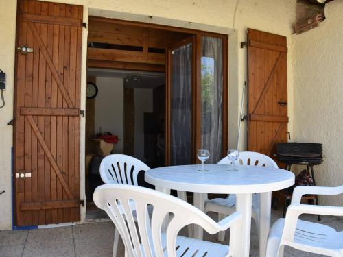 Maison Gruissan, 1 pièce, 4 personnes - FR-1-229-809