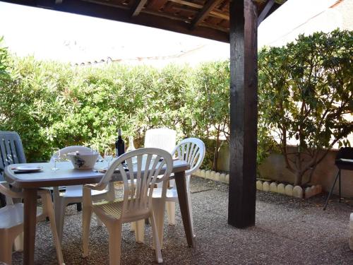 Maison Gruissan, 1 pièce, 4 personnes - FR-1-229-843
