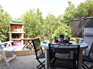 Maison Gruissan, 1 pièce, 4 personnes - FR-1-229-846