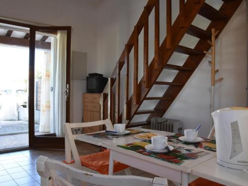 Maison Gruissan, 1 pièce, 4 personnes - FR-1-229-854