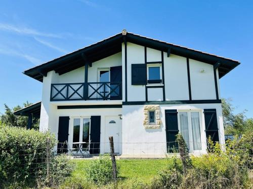 Maison Hasparren, 5 pièces, 10 personnes - FR-1-495-23