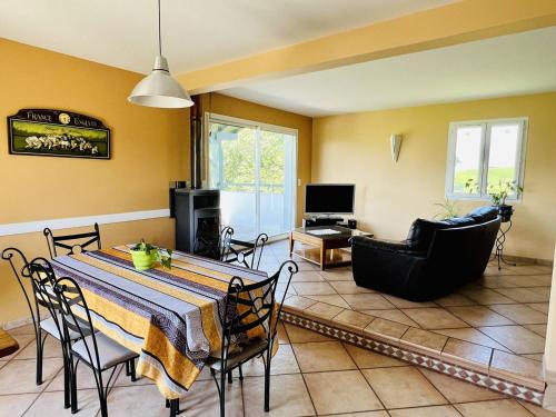 Maison Hasparren, 5 pièces, 10 personnes - FR-1-495-23