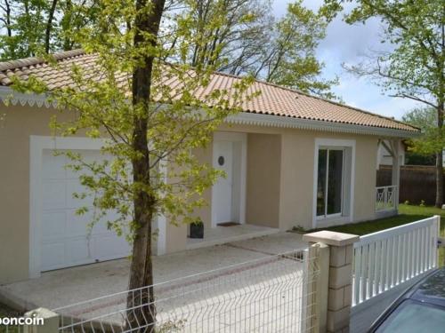 Maison Hourtin, 4 pièces, 7 personnes - FR-1-648-120