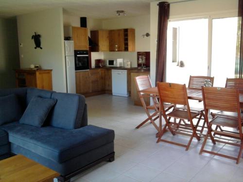 Maison Hourtin, 4 pièces, 7 personnes - FR-1-648-120