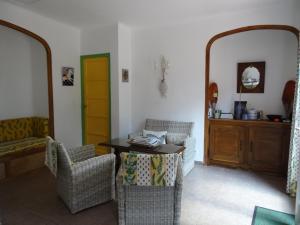 Maison Hyères, 5 pièces, 8 personnes - FR-1-335-163