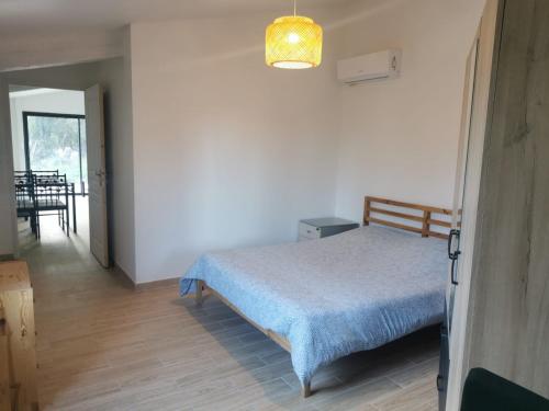 Maison indépendante avec piscine, 10min Avignon