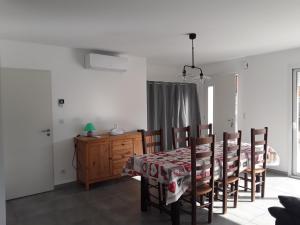 Maison individuelle neuve avec piscine