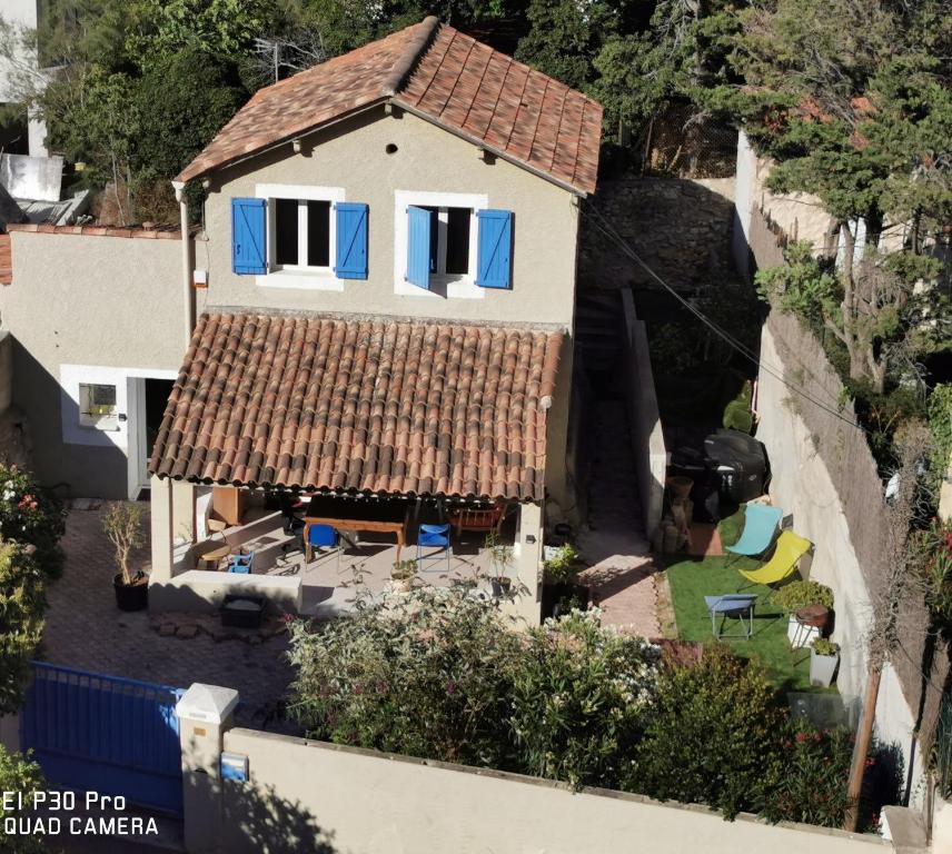 Maison de vacances Maison Jardin+Jacuzzi l'été, plage à 1 km 34 Boulevard Amédée Autran 13007 Marseille