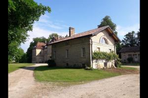 maison jardinier parc château,proche Dijon-Vignes