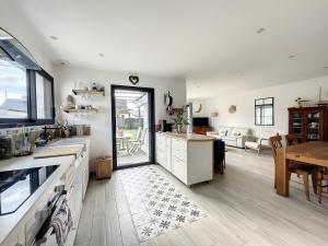 Maison Jullouville, 5 pièces, 6 personnes - FR-1-361-438
