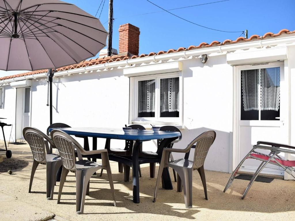 Maison de vacances Maison L'Herbaudière, 3 pièces, 4 personnes - FR-1-224B-33 12 RUE DU PUITS MARIETTE 85330 Noirmoutier-en-l\'Île