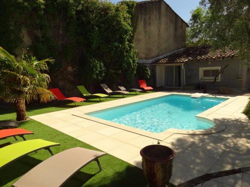 Maison L'Isle-sur-la-Sorgue, 6 pièces, 12 personnes - FR-1-708-12