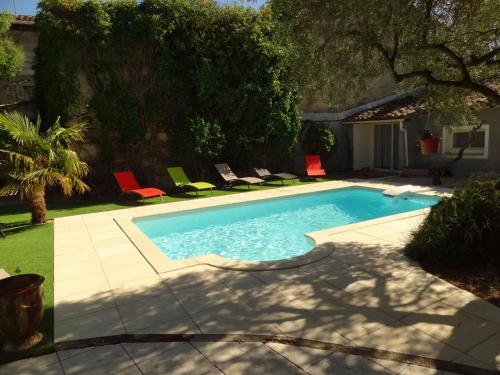 Maison L'Isle-sur-la-Sorgue, 6 pièces, 12 personnes - FR-1-708-12