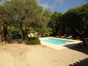 Maison L'Isle-sur-la-Sorgue, 6 pièces, 12 personnes - FR-1-708-12