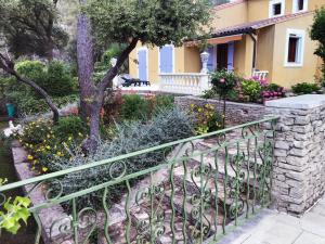 Maison L'Isle-sur-la-Sorgue, 6 pièces, 8 personnes - FR-1-708-16