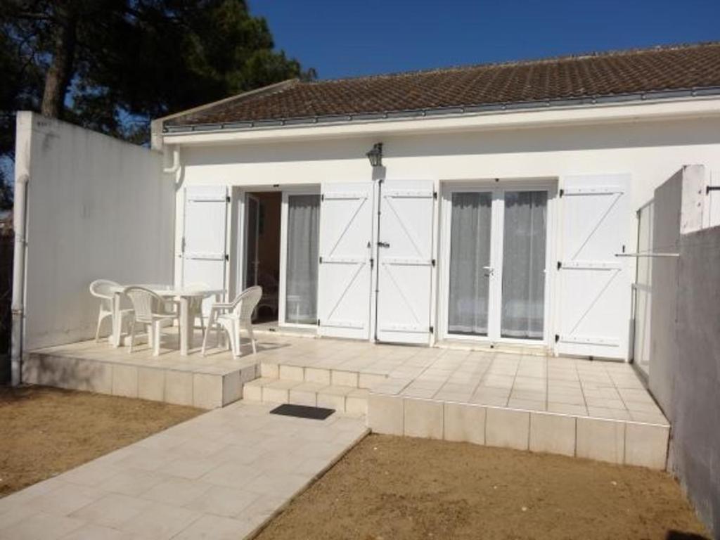 Maison de vacances Maison La Faute-sur-Mer, 3 pièces, 4 personnes - FR-1-476-25 15 Boulevard De La Foret - Logement Gauche  - 85460 La Faute-sur-Mer