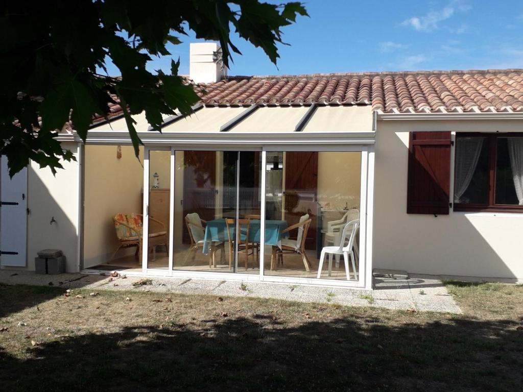 Maison de vacances Maison La Faute-sur-Mer, 3 pièces, 5 personnes - FR-1-476-12 40 Rue De La Salicorne - Lotissement La Chenolette  - 85460 La Faute-sur-Mer