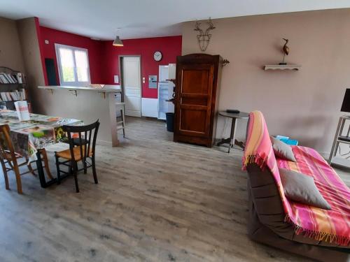 Maison La Roche-Posay, 4 pièces, 9 personnes - FR-1-541-46