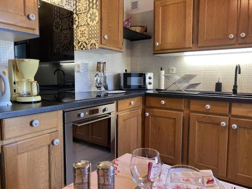 Maison La Tour-d'Auvergne, 3 pièces, 4 personnes - FR-1-667-31